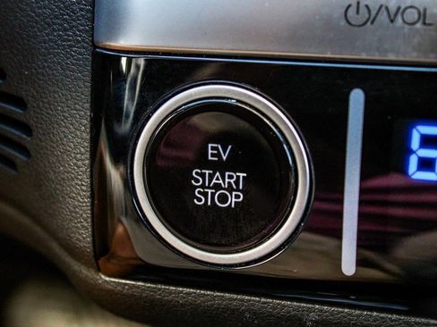 Used 2023 Hyundai Ioniq 6 SE image 32