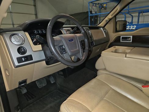 Used 2012 Ford F150 Lariat w/ Lariat Chrome Pkg image 23