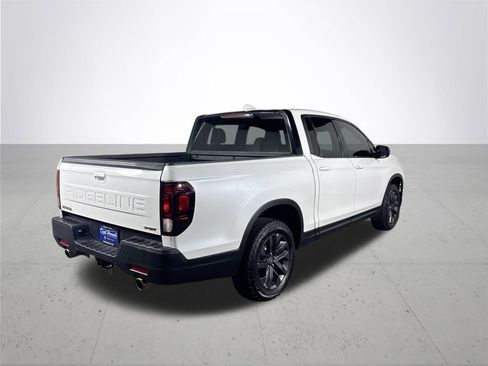 Certified 2025 Honda Ridgeline Sport image 7