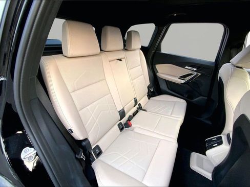 Used 2025 BMW X1 xDrive28i w/ Technology Package image 17