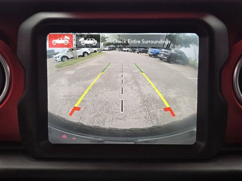 Used 2021 Jeep Wrangler Unlimited Rubicon AWD/4WD image 7