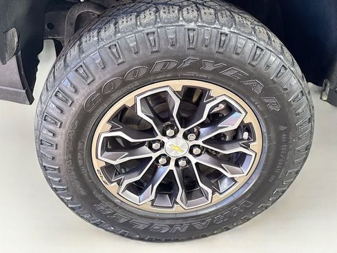 Used 2021 Chevrolet Colorado ZR2 image 37