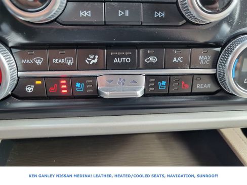 Used 2024 Ford Expedition Limited image 28