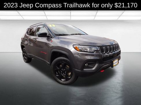 Used 2023 Jeep Compass Trailhawk image 1