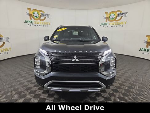 Used 2024 Mitsubishi Outlander SEL AWD/4WD image 2