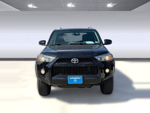 Used 2014 Toyota 4Runner SR5 Premium image 4