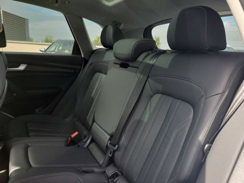 Certified 2022 Audi Q5 2.0T Premium w/ Convenience Package image 19