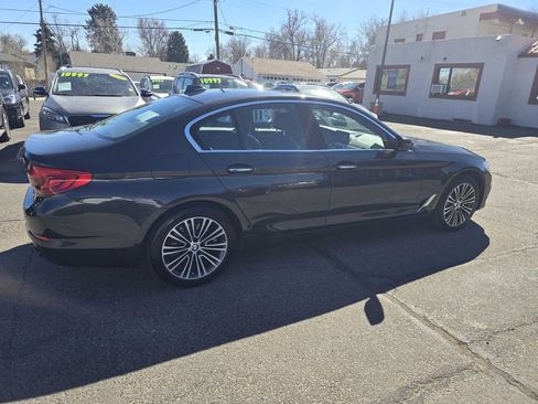 Used 2018 BMW 530i xDrive image 9
