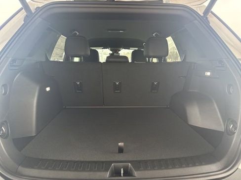 New 2026 Chevrolet Equinox LT image 28