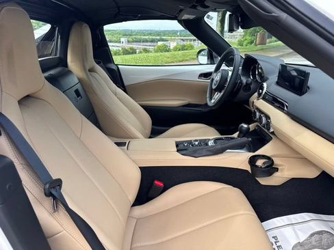 Used 2026 MAZDA MX-5 Miata RF Grand Touring RWD image 10