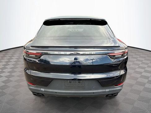 Used 2022 Porsche Cayenne Platinum Edition image 7