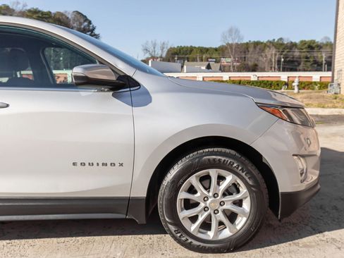 Used 2019 Chevrolet Equinox LT image 10