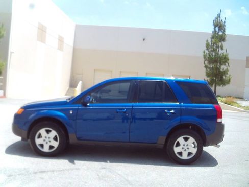 Used 2005 Saturn Vue AWD V6 w/ Safe & Sound Pkg image 8