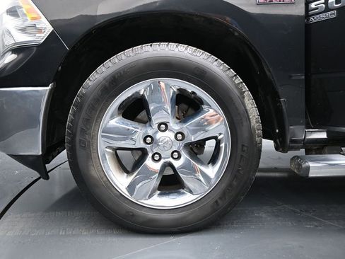 Used 2019 RAM 1500 Big Horn AWD/4WD image 25