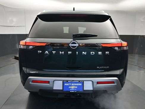Used 2025 Nissan Pathfinder Platinum image 10