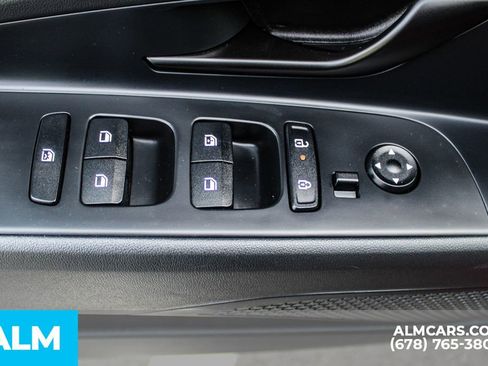 Used 2025 Hyundai Elantra Sport image 37