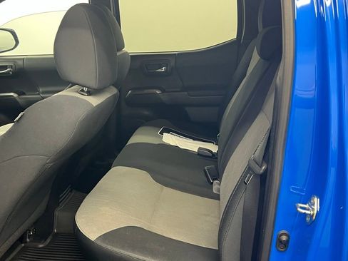 Certified 2020 Toyota Tacoma TRD Sport w/ Technology Package image 10