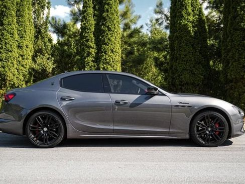 Used 2023 Maserati Ghibli Modena RWD image 12