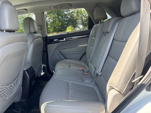 Used 2015 Kia Sorento SX AWD/4WD image 12