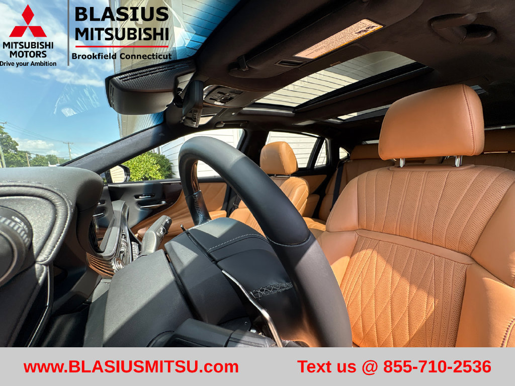 Used 2023 Lexus LS 500 AWD w/ Luxury Package image 19