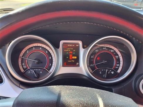 Used 2020 Dodge Journey SE w/ SE Popular Equipment Group image 12