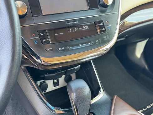 Used 2014 Toyota Avalon XLE Premium image 22