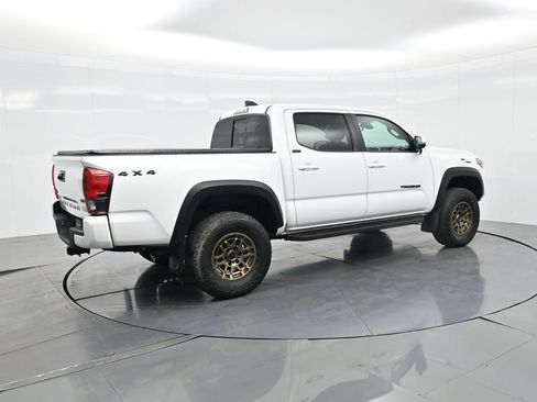 Used 2022 Toyota Tacoma SR image 7