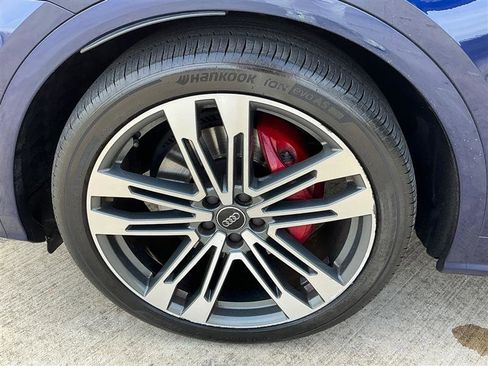 Used 2018 Audi SQ5 Premium Plus w/ S Sport Package image 25