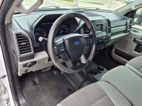 Used 2019 Ford F250 XL w/ Power Equipment Group AWD/4WD image 10