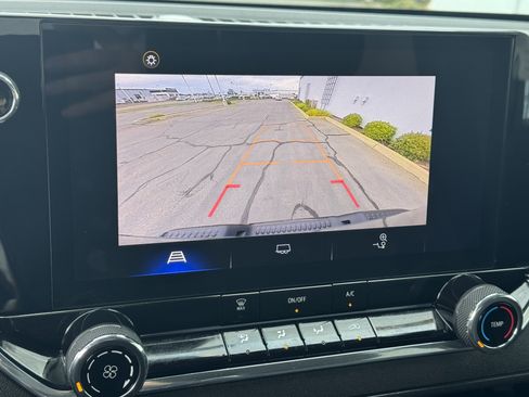 Used 2023 Chevrolet Colorado W/T image 26