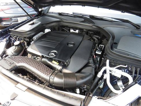 Used 2022 Mercedes-Benz GLC 300 4MATIC image 7