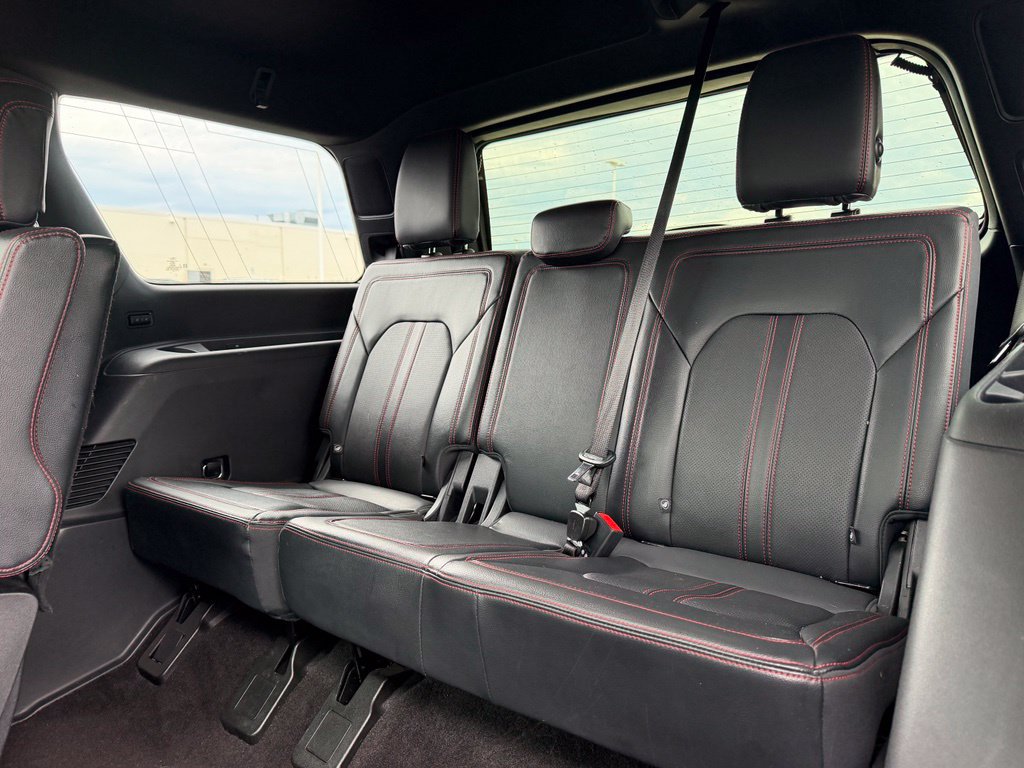 Used 2022 Ford Expedition Limited AWD/4WD image 38