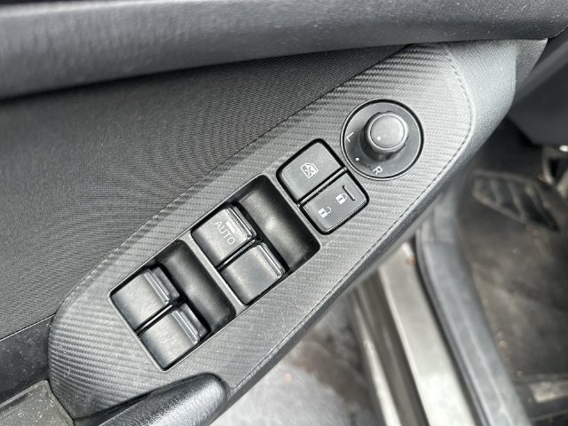Used 2016 MAZDA MAZDA3 i Sport FWD image 16