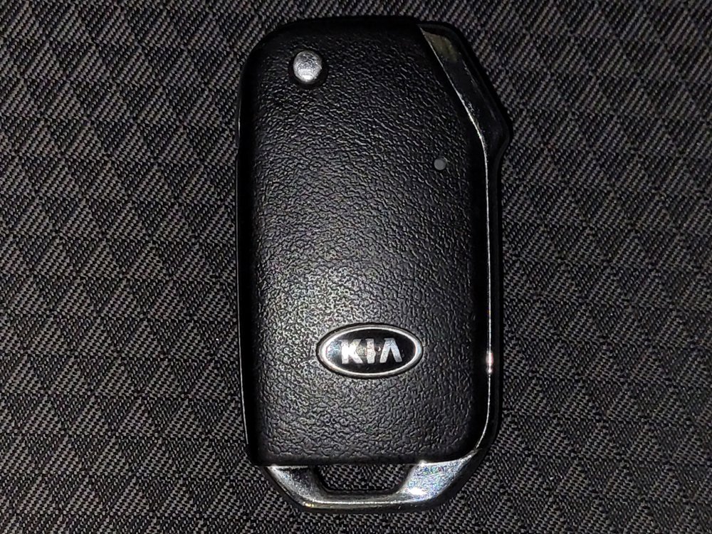 Used 2020 Kia Soul LX FWD image 32