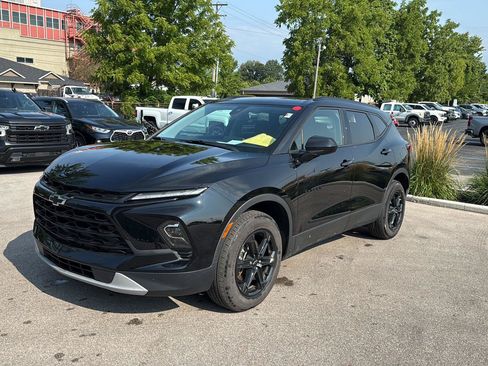 Used 2023 Chevrolet Blazer LT w/ Convenience Package FWD image 7