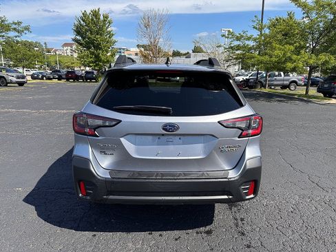 Used 2020 Subaru Outback Premium w/ Popular Package #1 AWD/4WD image 4