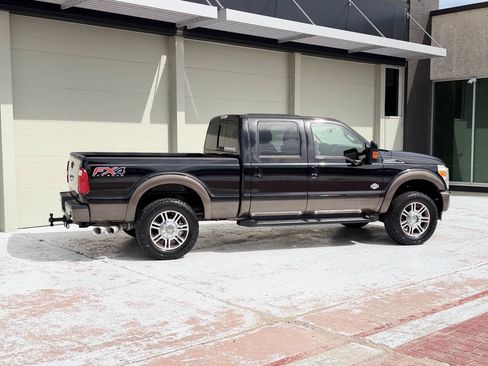 Used 2016 Ford F250 King Ranch w/ FX4 Off-Road Package AWD/4WD image 11