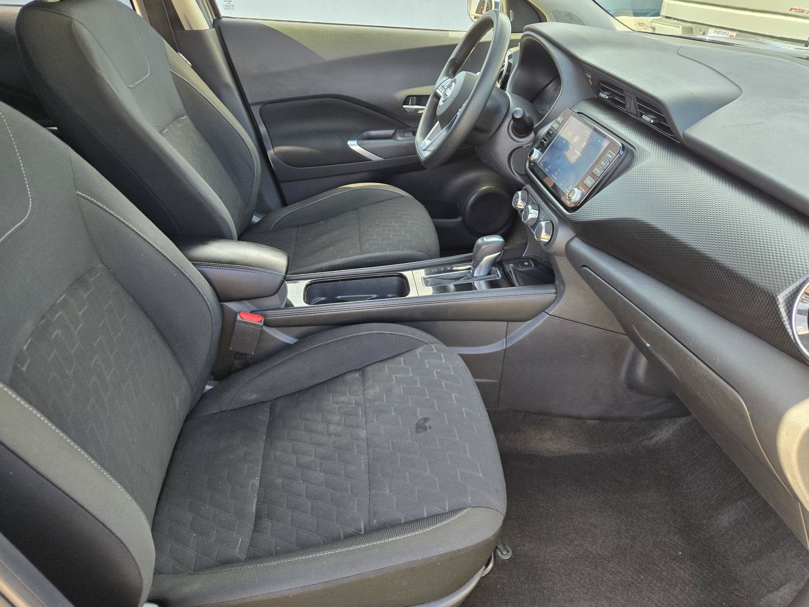 Used 2024 Nissan Kicks SV FWD image 32