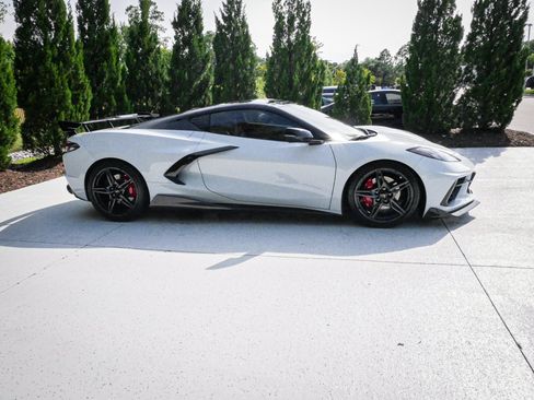 Used 2021 Chevrolet Corvette Stingray Preferred Cpe w/ Battery Protection Package RWD image 11