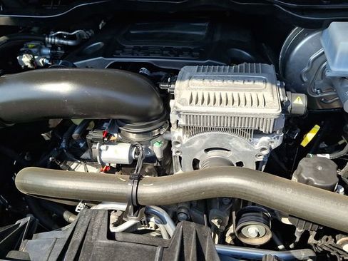 Used 2023 RAM 1500 Laramie AWD/4WD image 28