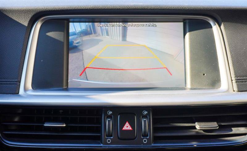 Used 2019 Kia Optima LX FWD image 15
