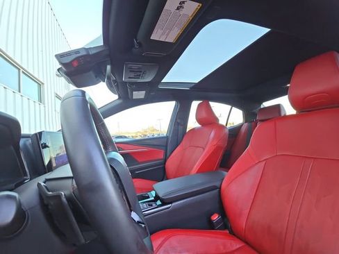 Used 2025 Toyota Camry XSE image 7