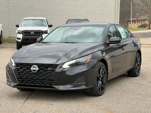 New 2026 Nissan Altima 2.5 SR AWD/4WD image 33