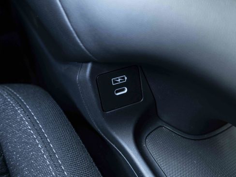 Certified 2026 Honda HR-V LX image 29