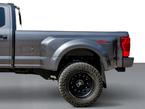 Used 2022 Ford F450 Platinum w/ FX4 Off-Road Package AWD/4WD image 11