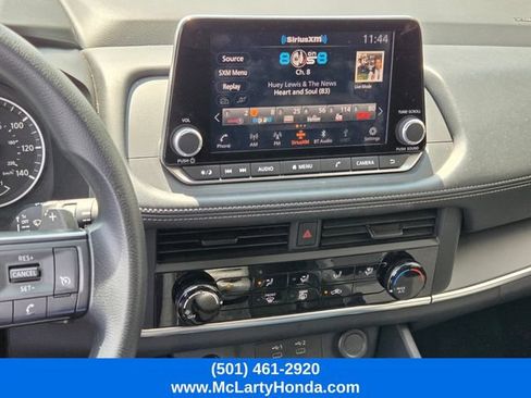 Used 2024 Nissan Rogue S AWD/4WD image 20