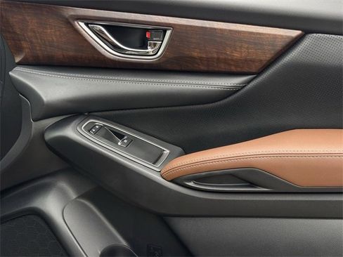 Used 2023 Subaru Ascent Touring image 28