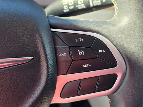 Used 2023 Chrysler Voyager LX FWD image 18