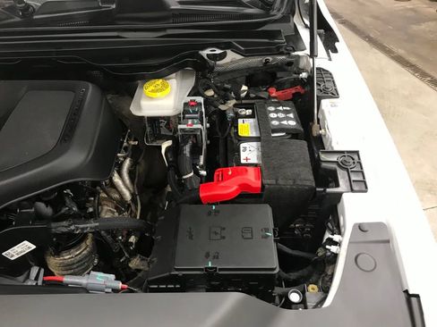 Used 2025 RAM 1500 Laramie image 39