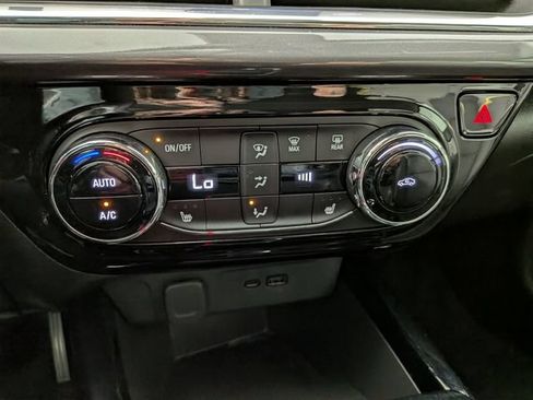 Used 2024 Chevrolet Trax ACTIV w/ Driver Confidence Package FWD image 20